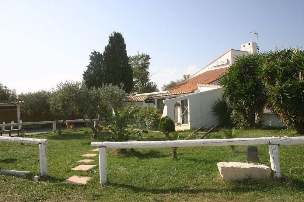 Hotel La Palunette Saintes-Maries-de-la-Mer Kültér fotó